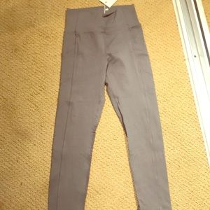 NWT paragon Fitwear leggings with side pockets
